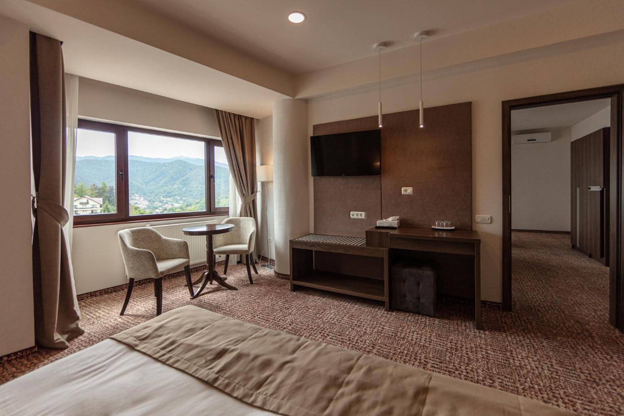 Grand Belvedere Hotel 4*